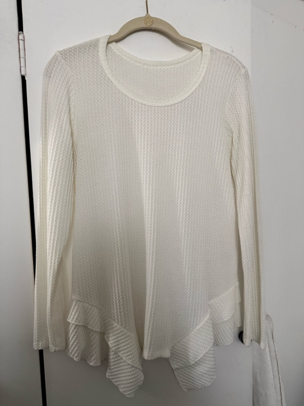 Women's Cream Long-Sleeve Ruffle Hem Top